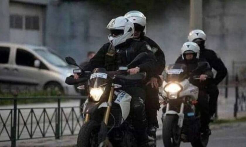 В Афинах за нарушение карантина арестован англичанин, разгуливавший по улицам в нетрезвом виде