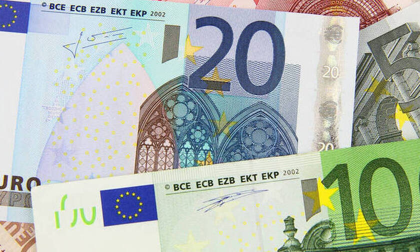 Επίδομα 800 ευρώ: Η αίτηση και οι δικαιούχοι - Πότε θα μπουν τα χρήματα