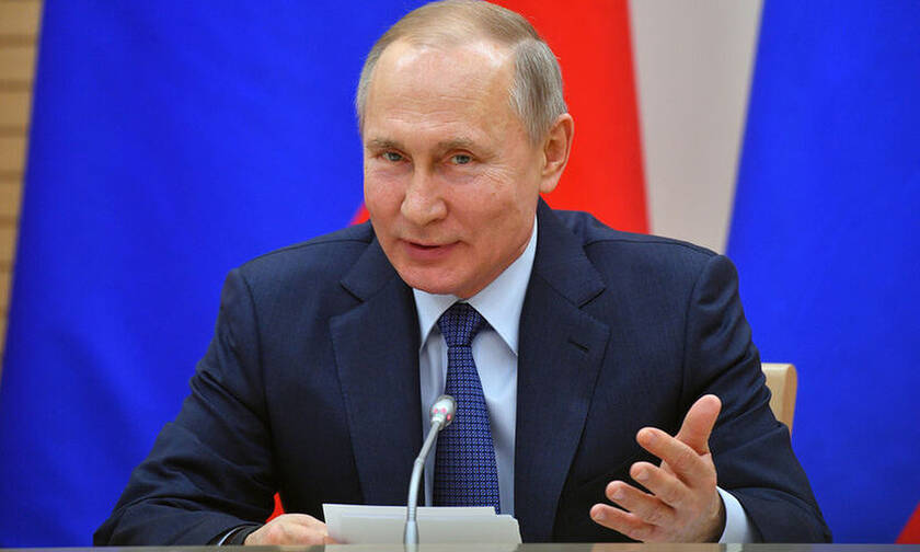 Президент России Владимир Путин поздравил греческое руководство с Днем независимости