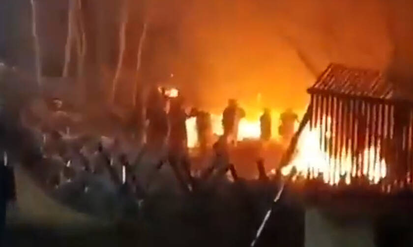 Έβρος: Φωτιά πίσω από το φράκτη στα τούρκικα σύνορα