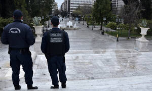 Κορονοϊός: Μόνο στην Ελλάδα αυτά - Έσπασε την καραντίνα  - Ποιος τον κατέδωσε;