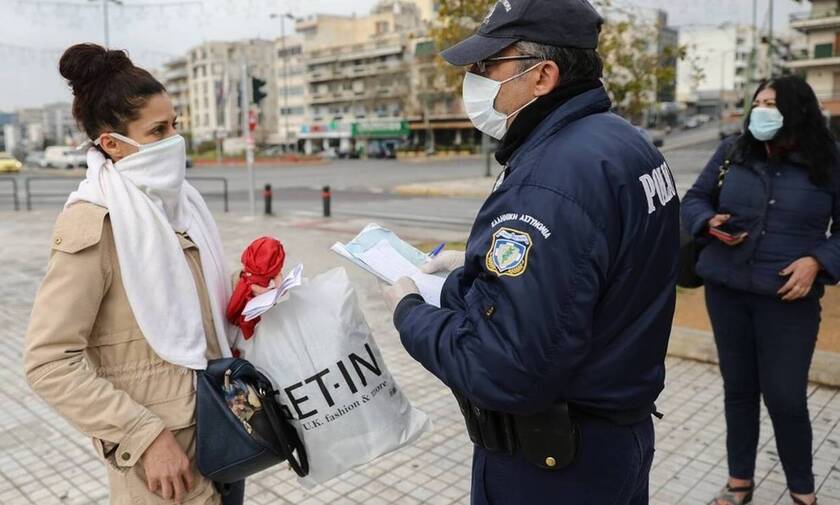 Κορονοϊός: Κυκλοφορούν και αδιαφορούν! Σχεδόν 500 ασυνείδητοι παραβίασαν την απαγόρευση κυκλοφορίας