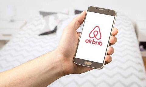 Μπάκας στο Newsbomb.gr: «Τι ισχύει για τις ακυρώσεις σε Airbnb λόγω κορονοϊού»