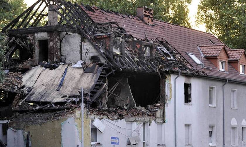 Κατέρρευσε πολυκατοικία στη Μόσχα μετά από έκρηξη – Τουλάχιστον ένας νεκρός