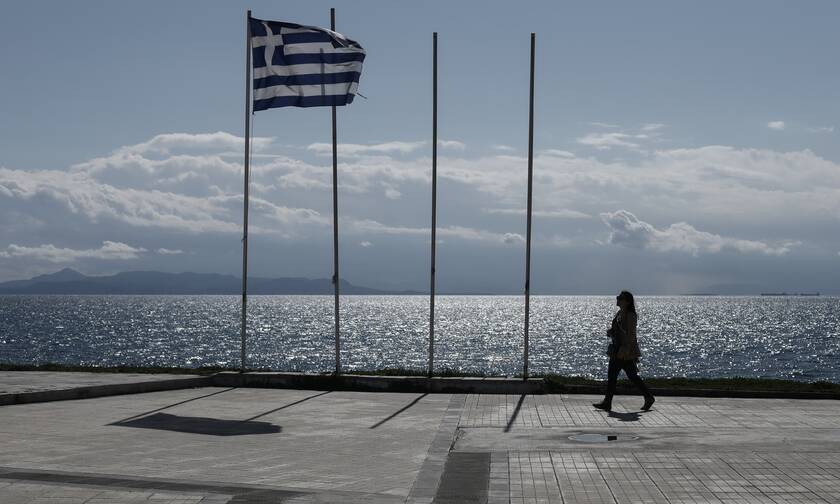 Κορονοϊός - Times: «Οι συνήθως απείθαρχοι Έλληνες είναι νηφάλιοι και χωρίς πανικό»