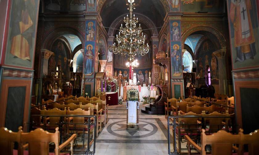 Κορονοϊός: Λειτουργίες χωρίς πιστούς στις εκκλησίες το Πάσχα