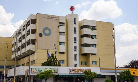 Κορονοϊός - Συναγερμός στο Θριάσιο: Θετικός στον ιό γιατρός της ΜΕΘ - Ελέγχονται 40 άτομα