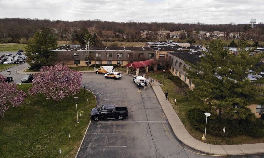 Κορονοϊός ΗΠΑ: Φρίκη! Αστυνομικοί ανακάλυψαν 17 πτώματα σε γηροκομείο στο Νιου Τζέρσεϊ