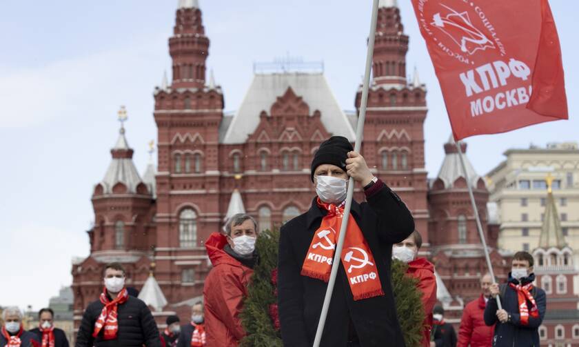 Κορονοϊός Ρωσία: Το Κρεμλίνο θεωρεί απαράδεκτους τους ισχυρισμούς ότι ο ιός είναι προϊόν εργαστηρίου