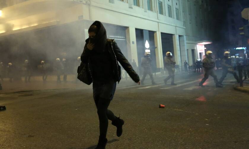 Αθήνα: Ένταση και χημικά σε πλατεία της Κυψέλης μεταξύ αστυνομίας και συγκεντρωμένων