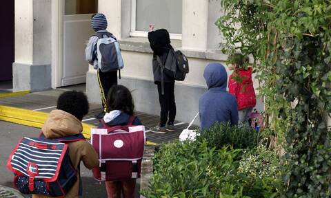 Κορονοϊός Γαλλία: «Λουκέτο» σε οκτώ σχολεία - Μαθητής βρέθηκε στον ιό