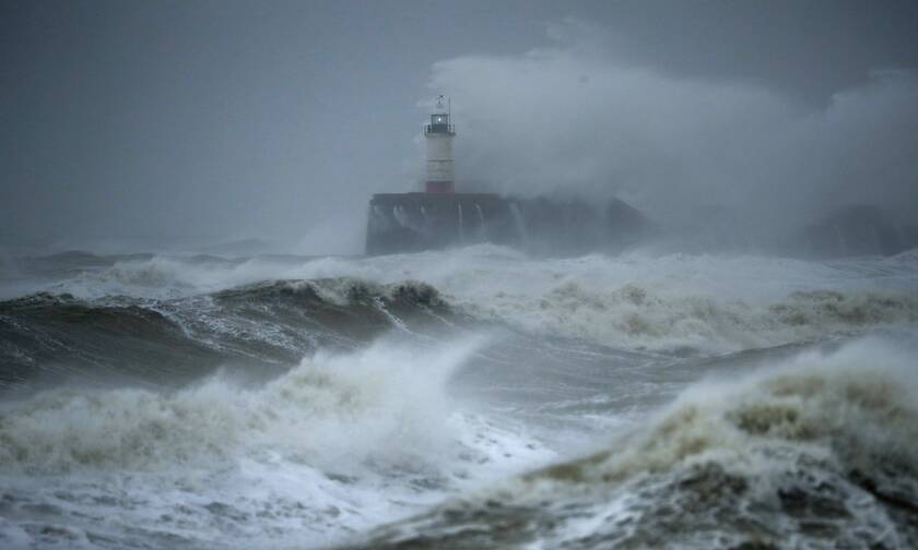 Ενδείξεις για περισσότερους και ισχυρότερους κυκλώνες φέτος στον Ατλαντικό
