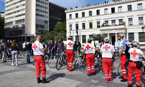 Ο Ελληνικός Ερυθρός Σταυρός στον ποδηλατικό περίπατο του Δήμου Αθηναίων – Δωρεά μασκών από την Κίνα