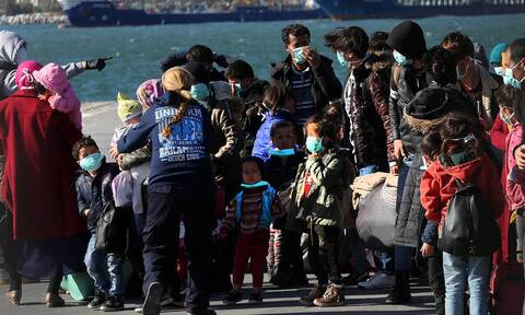 Βάρκα με 27 πρόσφυγες έφτασε στη Μυτιλήνη 