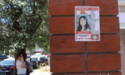  Μαρκέλλα: Η κοκκινομάλλα ξύρισε το κεφάλι της για να μην τη βρει η Αστυνομία