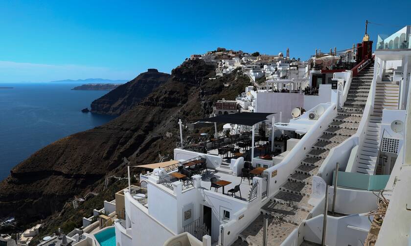 Αντίστροφη μέτρηση: Η Ελλάδα ανοίγει τις πύλες της από 1 Ιουλίου -  Έτσι θα ελέγχονται οι τουρίστες