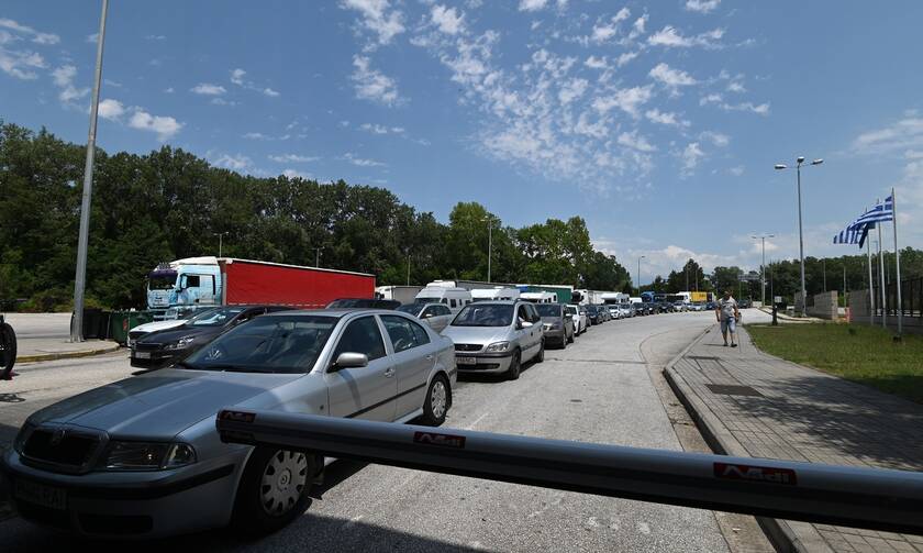 Προμαχώνας: Κυκλοφοριακό χάος - Oυρές χιλιομέτρων στα ελληνοβουλγαρικά σύνορα