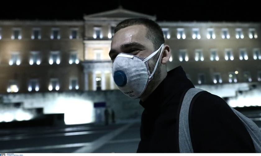 Κορονοϊός: Με μάσκα όλο τον Αύγουστο σε κλειστούς χώρους - Τα μέτρα για μπαρ, εκκλησίες και γάμους