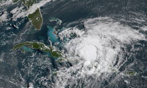 ΗΠΑ: Σε συναγερμό Φλόριντα και Βόρεια Καρολίνα - Πλησιάζει ο κυκλώνας Αϊζάιας