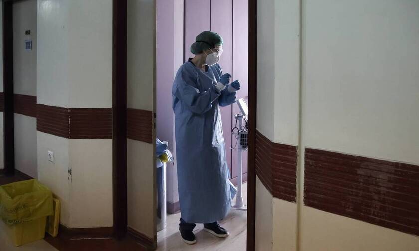 Κορονοϊός: Συναγερμός στα Χανιά - Θετικό κρούσμα στο Ναυτικό Νοσοκομείο