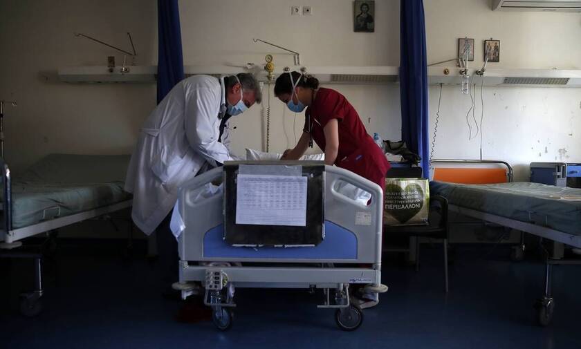 Κορονοϊός - Θεσσαλονίκη: Δoκιμάζονται οι αντοχές των νοσοκομείων