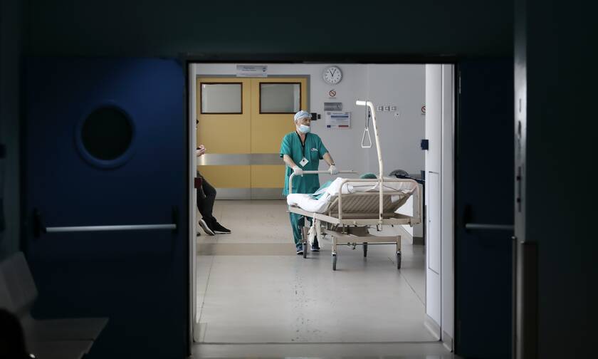 Κορονοϊός: Δύο νεκροί σε λίγες ώρες στην Ελλάδα - Μεγαλώνει η λίστα των θυμάτων της πανδημίας