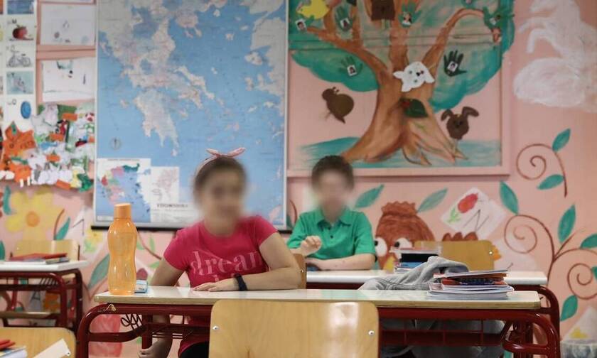 Κορονοϊός- Μαγιορκίνης για άνοιγμα σχολείων: «Περισσότερες τάξεις σημαίνει μεγαλύτερη διασπορά»