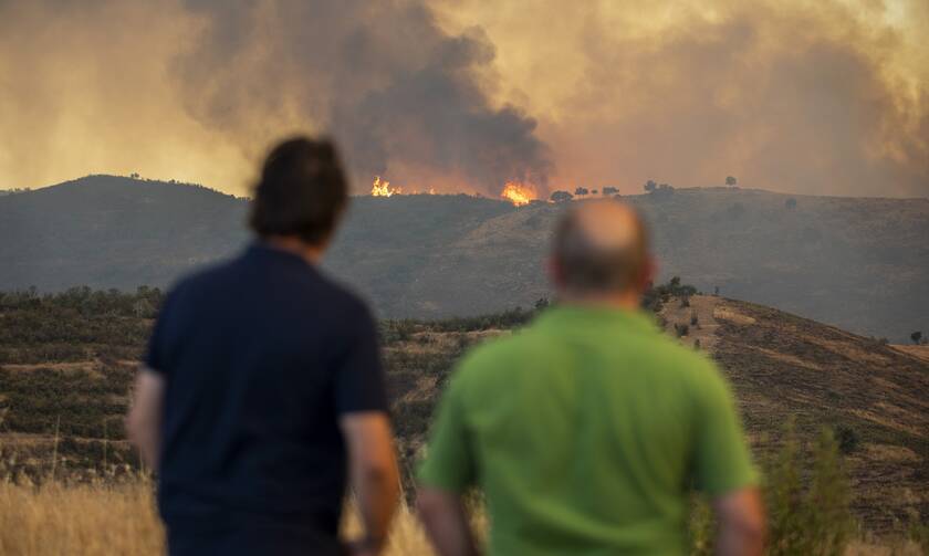 Ισπανία - πυρκαγιά: Τουλάχιστον 3.200 άνθρωποι εγκαταλείπουν τις εστίες τους