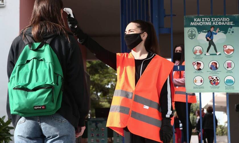 Θεοδωρικάκος: Δωρεάν οι μάσκες και στα ιδιωτικά σχολεία