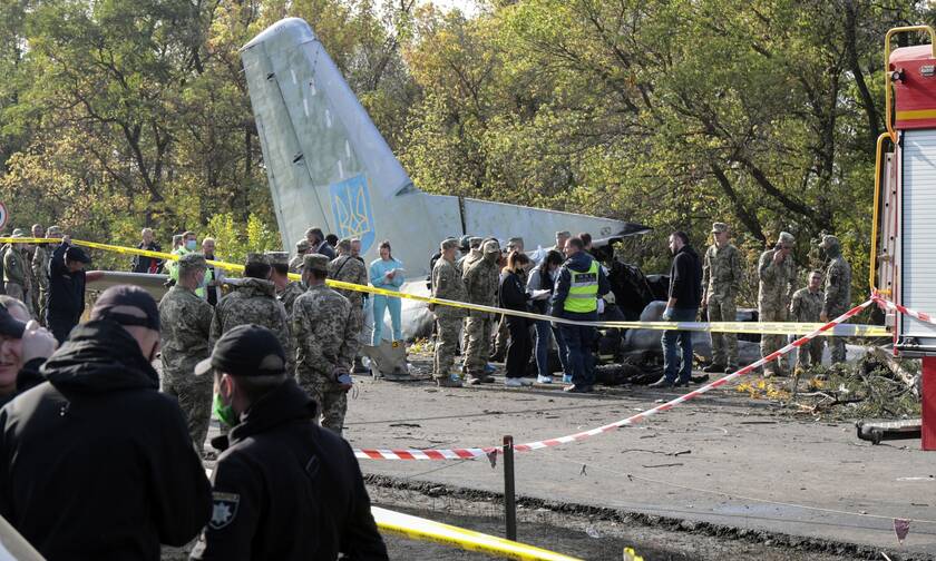 Ουκρανία: Μακραίνει η λίστα των θυμάτων της αεροπορικής τραγωδίας (pics&vids)