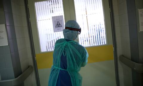 Κορονοϊός - Συγκλονίζει νοσηλεύτρια: Κοβόταν η αναπνοή μου - Xρειάστηκα ψυχολογική υποστήριξη