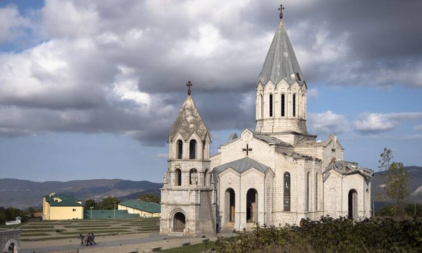 Ναγκόρνο – Καραμπάχ: Καταγγελία Αρμενίας για βομβαρδισμό ιστορικού Ναού (pics)