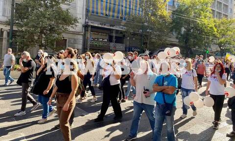 Απεργία ΑΔΕΔΥ: Δέκα προσαγωγές μετά τα επεισόδια στο κέντρο της Αθήνας 