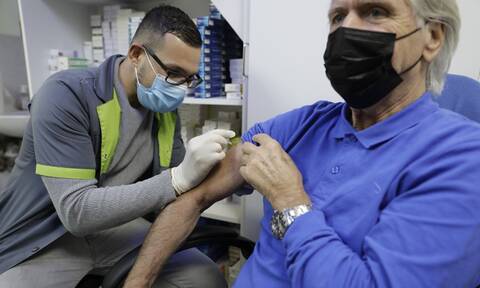 Κορονοϊός: Έλληνας καθηγητής αποκαλύπτει - Πότε θα είναι διαθέσιμο το εμβόλιο