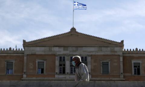 Κρούσματα σήμερα: LIVE οι δραματικές εξελίξεις στην Ελλάδα με τον κορονοϊό