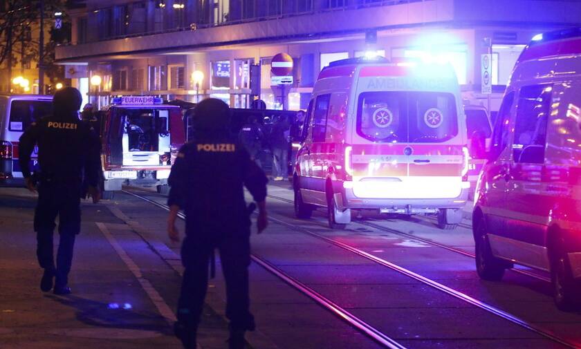 Τρομοκρατική επίθεση στη Βιέννη: Τουλάχιστον 3 νεκροί και 15 τραυματίες - Φόβοι για πολλά θύματα