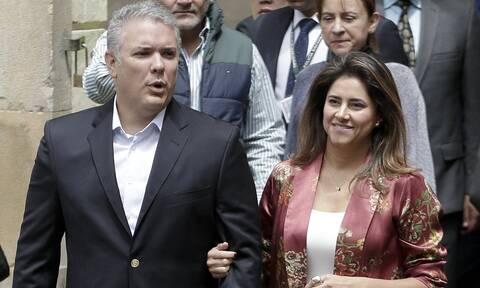 Κολομβία: Θετική στον κορονοϊό η σύζυγος του προέδρου Ιβάν Ντούκε