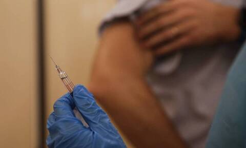 Διεθνής Ομοσπονδία Ερυθρού Σταυρού: Τα εμβόλια  θα είναι επιτυχία εάν ηττηθεί η παραπληροφόρηση