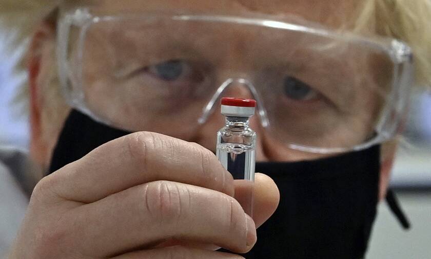 Εμβόλιο Pfizer: Αρχίζουν οι εμβολιασμοί στη Βρετανία – Τζόνσον: «Φανταστικά νέα»