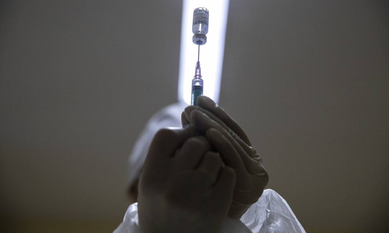 Τα ΗΑΕ αρχίζουν τις κλινικές δοκιμές του ρωσικού εμβολίου Sputnik-V εν μέσω έξαρσης των κρουσμάτων