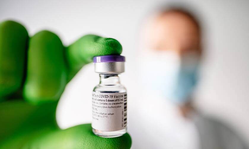 Εμβόλιο κορονοϊού: Άνοιξε η πλατφόρμα για τους πολίτες 80 έως 84 ετών