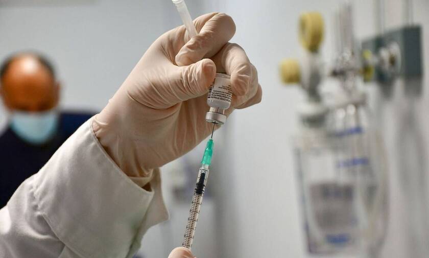 Spiegel: Επιστροφή αυτονόητων ελευθεριών και όχι «προνόμιο» το ευρωπαϊκό πιστοποιητικό εμβολιασμού