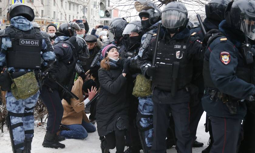 Αλεξέι Ναβάλνι: Ελεύθερη μετά τη σύλληψη η σύζυγός του - Σε νέες διαδηλώσεις καλεί η αντιπολίτευση