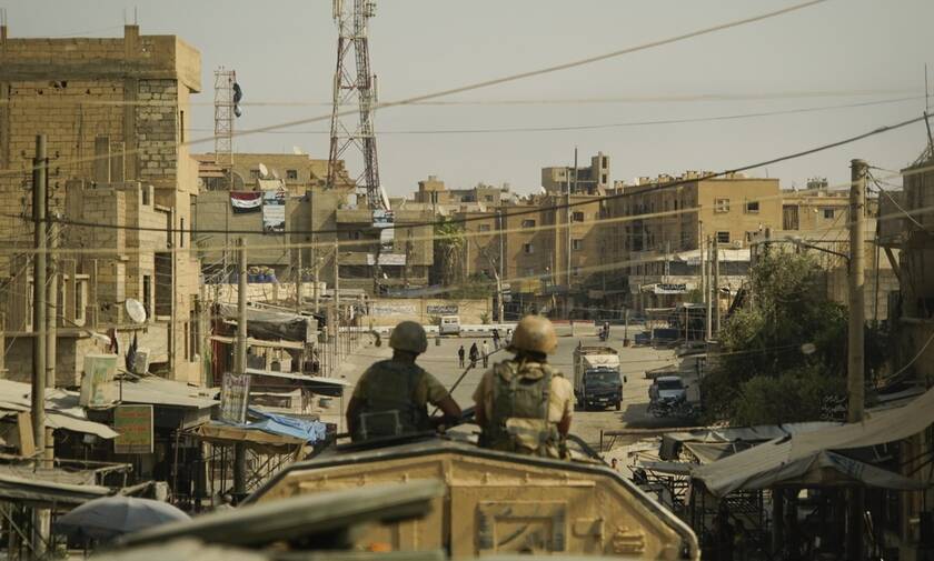 Συρία: Τρεις στρατιώτες νεκροί και 10 τραυματίες σε ενέδρα του Ισλαμικού Κράτους