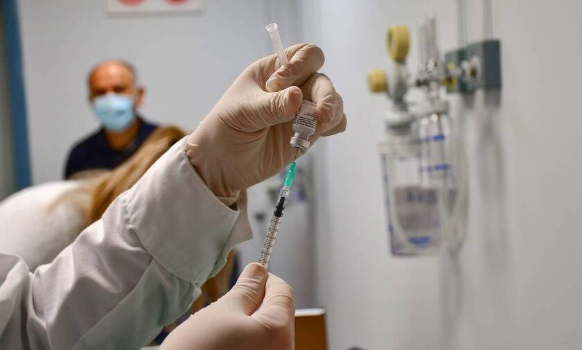 Κορονοϊός: Πόσα εμβόλια χρειάζονται καθημερινά για την άρση των μέτρων - Πόσα γίνονται σήμερα