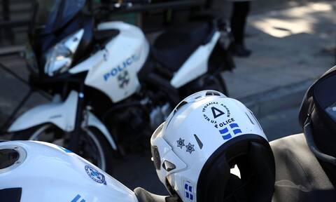 Επίθεση με πέτρες και μολότοφ σε αστυνομικούς της Ομάδας ΔΙΑΣ στο Μενίδι