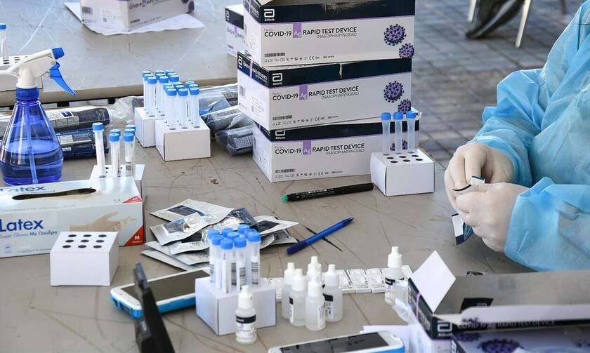 Δημοσκόπηση Pulse: Ανησυχία για τις μεταλλάξεις - 7 στους 10 δηλώνουν ότι θα εμβολιαστούν