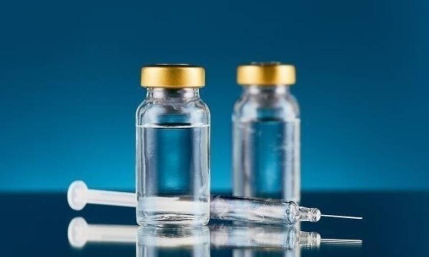 EMA: Δεν συνδέεται με θανάτους το εμβόλιο των Pfizer/BioNTech
