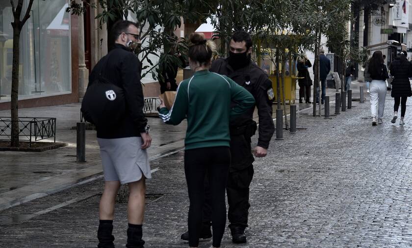 Lockdown «ακορντεόν» στην Ελλάδα για όσο χρειαστεί – Οι δυσοίωνες προβλέψεις και τα «καμπανάκια» 