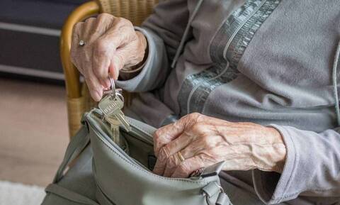 Συντάξεις - Διαβεβαιώσεις Τσακλόγλου: Δεν αλλάζουν τα όρια ηλικίας συνταξιοδότησης